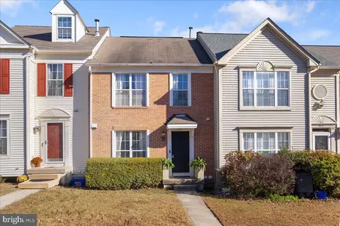 2076 Bowline Loop, Woodbridge, VA 22192