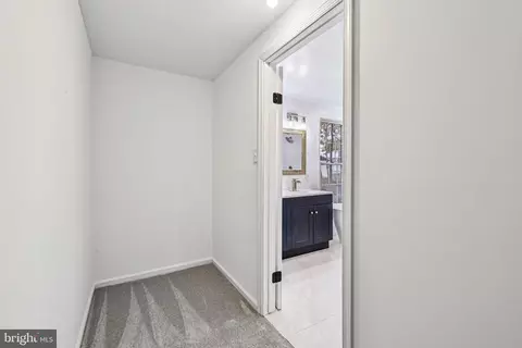 Entry Way - 15331 Edgehill Dr, Dumfries, VA 22025 photo 4 of 6
