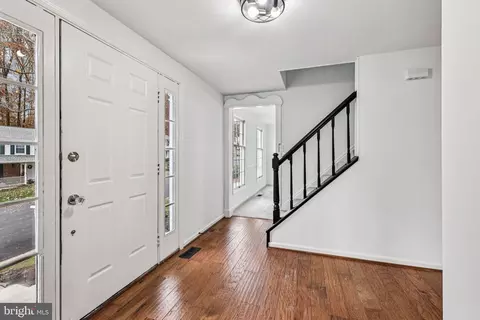 Entry Way - 15331 Edgehill Dr, Dumfries, VA 22025 photo 1 of 6