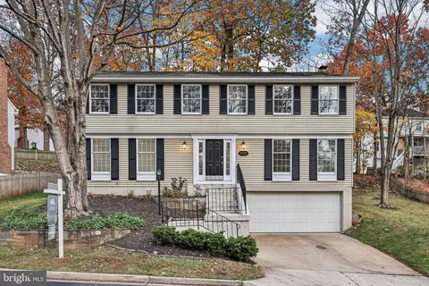 15331 Edgehill Dr, Dumfries, VA 22025