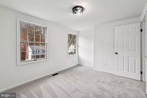 Bedroom - 15331 Edgehill Dr, Dumfries, VA 22025 photo 4 of 5