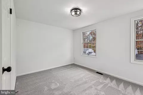 Bedroom - 15331 Edgehill Dr, Dumfries, VA 22025 photo 5 of 5