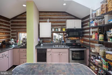 Kitchen - 11999 Manning Rd, Manassas, VA 20112 photo 1 of 2