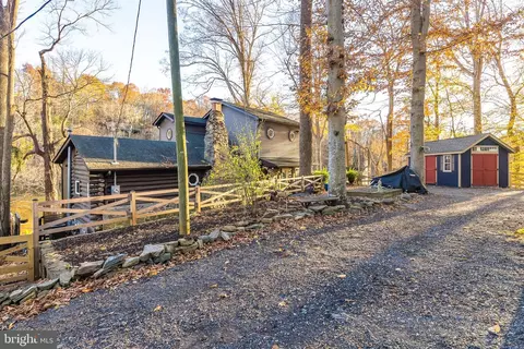 Exterior - 11999 Manning Rd, Manassas, VA 20112 photo 3 of 19