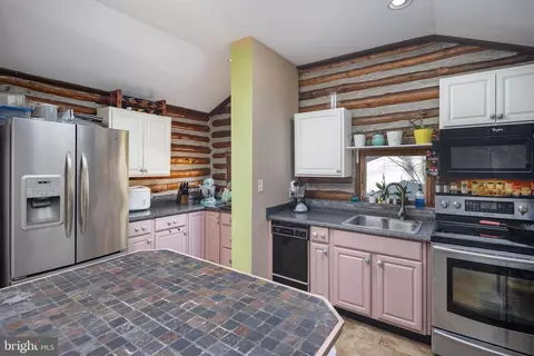Kitchen - 11999 Manning Rd, Manassas, VA 20112 photo 2 of 2