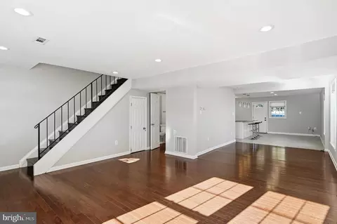 Entry Way - 3797 Port Hope Pt, Triangle, VA 22172 photo 1 of 4