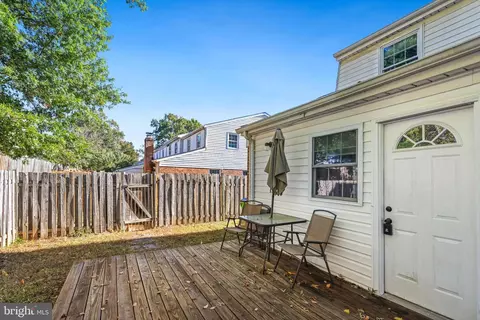 Exterior - 3797 Port Hope Pt, Triangle, VA 22172 photo 5 of 9
