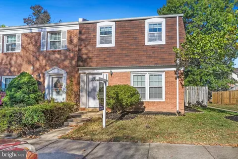 Exterior - 3797 Port Hope Pt, Triangle, VA 22172 photo 3 of 9