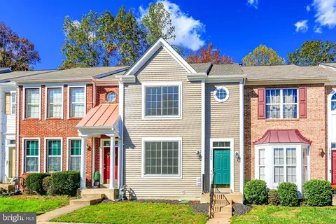 15469 Port Washington Ct, Dumfries, VA 22025