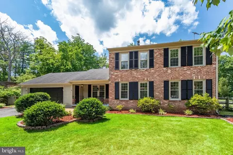 12020 Torrey Pine Ct, Woodbridge, VA 22192