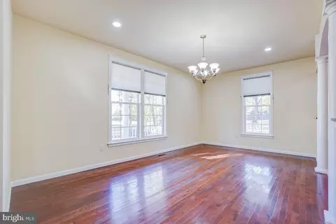 Living - 8513 Thomas Dr, Manassas, VA 20110 photo 1 of 7