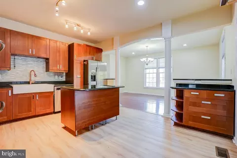 Kitchen - 8513 Thomas Dr, Manassas, VA 20110 photo 4 of 5