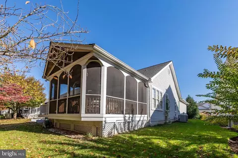 Exterior - 6880 Saddle Run Way, Gainesville, VA 20155 photo 3 of 11