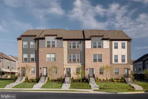 8790 Noether St, Manassas, VA 20109