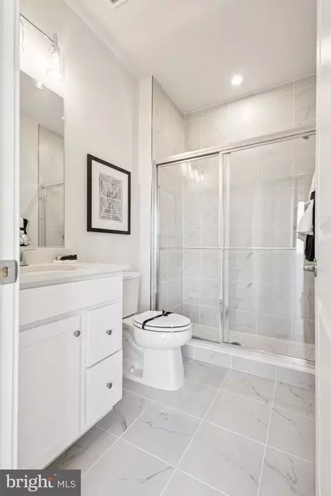 Bath - 8790 Noether St, Manassas, VA 20109 photo 2 of 3