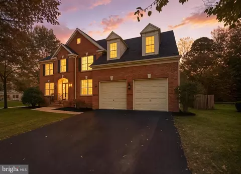 16830 Tidewater Ct, Woodbridge, VA 22191