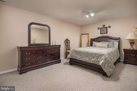 12017 Youngtree Ct, Bristow, VA 20136 photo 39