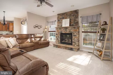 12017 Youngtree Ct, Bristow, VA 20136 photo 18