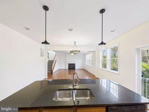 Living - 18213 Jillian Ln, Triangle, VA 22172 photo 5 of 6