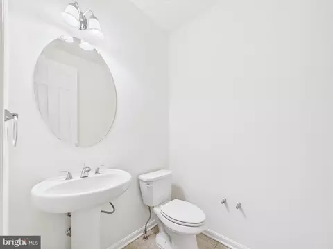 Entry Way - 18213 Jillian Ln, Triangle, VA 22172 photo 1 of 2