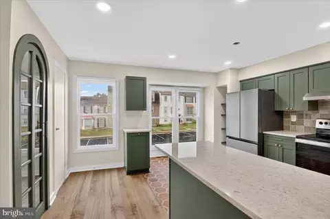 Kitchen - 10502 Oronoco Ln, Manassas, VA 20109 photo 1 of 4