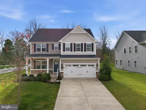 15117 Haymarket Landing Dr, Haymarket, VA 20169