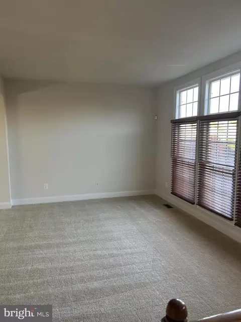 6872 Witton Cir, Gainesville, VA 20155 photo 12