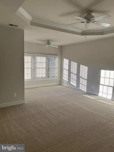 6872 Witton Cir, Gainesville, VA 20155 photo 5