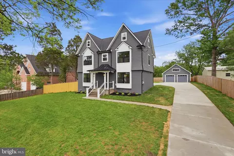 Exterior - 8323 Rolling Rd, Manassas, VA 20110 photo 2 of 7