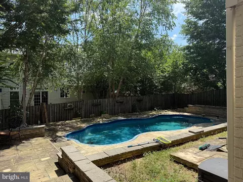 Exterior - 5518 Victory Loop, Manassas, VA 20112 photo 2 of 3
