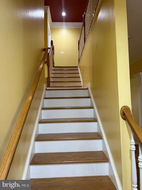 Entry Way - 5518 Victory Loop, Manassas, VA 20112 photo 3 of 5