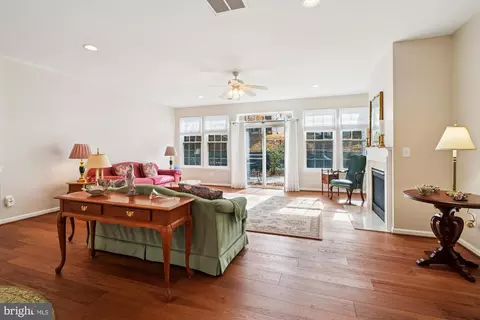 16529 Sparkling Brook Loop, Dumfries, VA 22025 photo 9