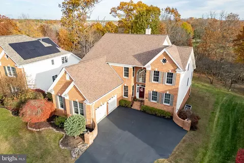 5923 Interlachen Ct, Haymarket, VA 20169