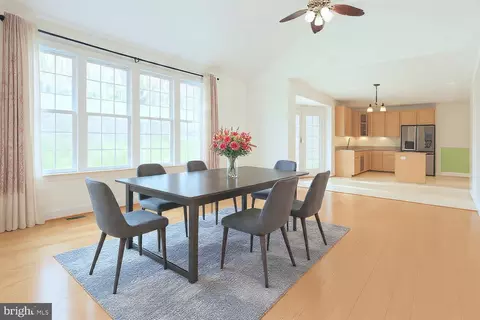 Dining - 3403 Logstone Dr, Triangle, VA 22172 photo 1 of 2