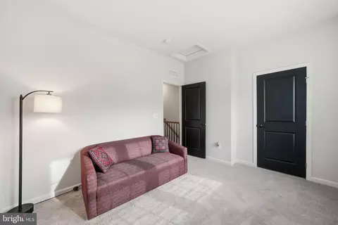 Bedroom - 18363 Reaper Hill Ct, Triangle, VA 22172 photo 4 of 4