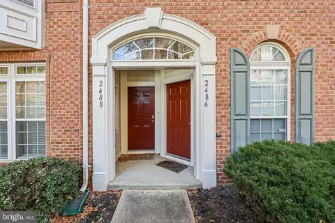 2488 Eastbourne Dr #313, Woodbridge, VA 22191