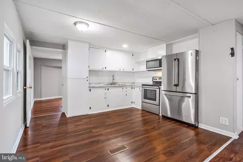 7805 Tayloe Dr #133, Manassas, VA 20112