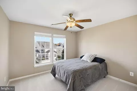 6837 Rathbone Pl, Gainesville, VA 20155 photo 24