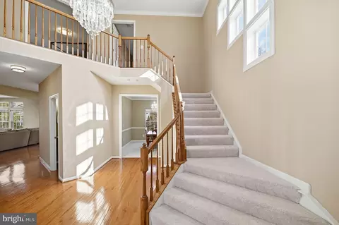6837 Rathbone Pl, Gainesville, VA 20155 photo 3