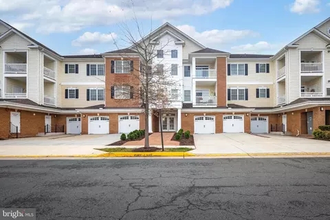 15100 Heather Mill Ln #407, Haymarket, VA 20169