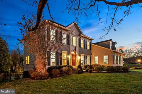 13183 Rettew Dr, Manassas, VA 20112