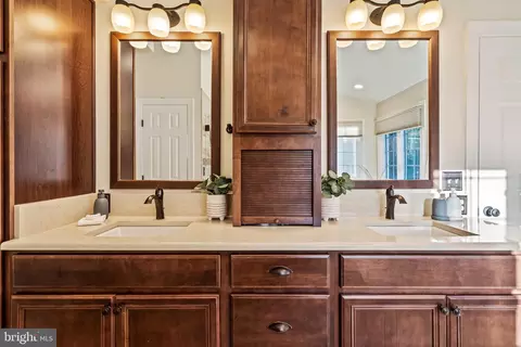 Bath - 13183 Rettew Dr, Manassas, VA 20112 photo 6 of 8