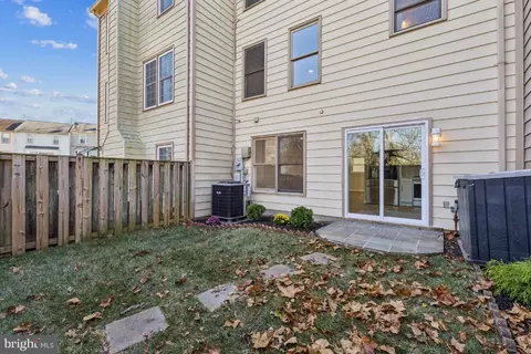 Exterior - 7398 Barbados Ln, Manassas, VA 20109 photo 3 of 3
