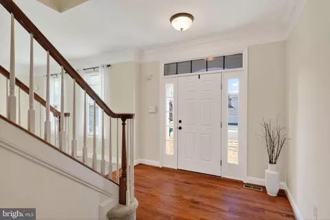 Entry Way - 3313 Lady Catherine Cir, Triangle, VA 22172 photo 2 of 6