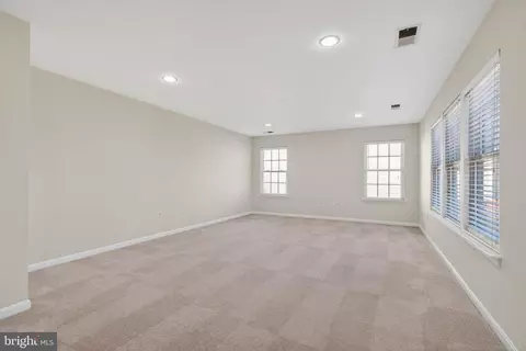 Living - 3313 Lady Catherine Cir, Triangle, VA 22172 photo 6 of 6