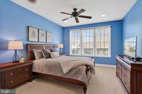 6920 Netherstone Ct, Gainesville, VA 20155 photo 16