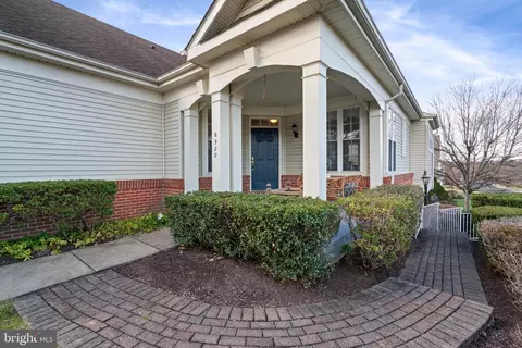 6920 Netherstone Ct, Gainesville, VA 20155