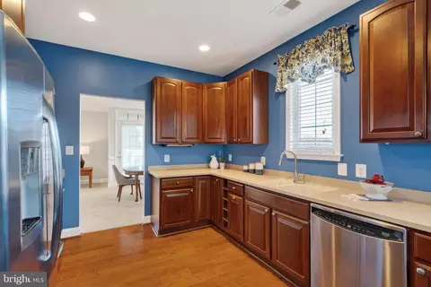6920 Netherstone Ct, Gainesville, VA 20155 photo 11