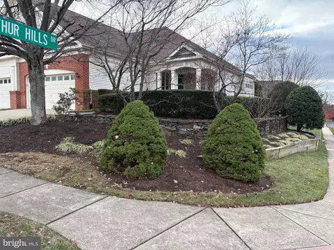 6920 Netherstone Ct, Gainesville, VA 20155 photo 5