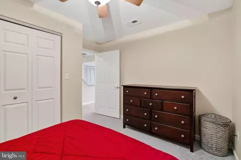 6920 Netherstone Ct, Gainesville, VA 20155 photo 32